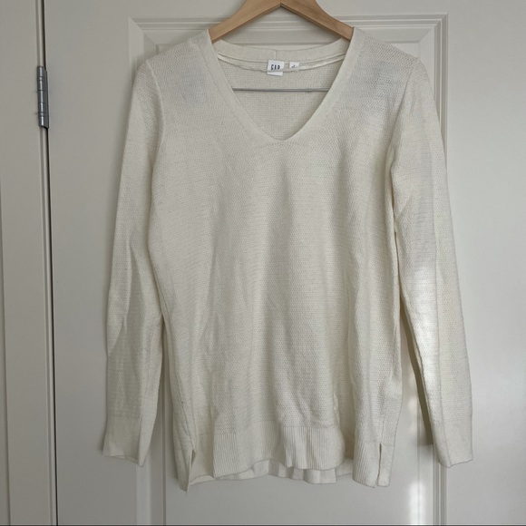 Gap true soft textured V-neck tunic sweater in off white size M - Picture 2 of 5